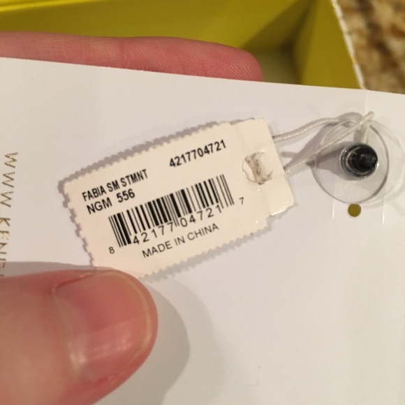 Kendra Scott Fabia Statement Earrings - Picture 6 of 6